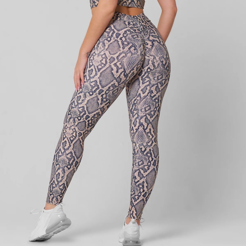 Licifit leggings and bra set LIKE NEW